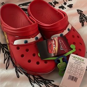 Woman’s 8.5 Lightning McQueen Disney X Croc Light Up Croc Clogs